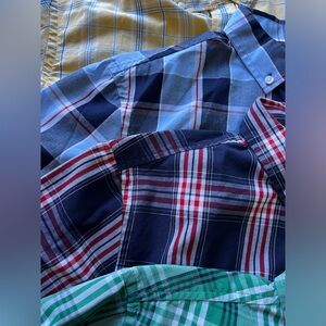 4 size small short sleeved button up Club Room .You get all 4 for $20
